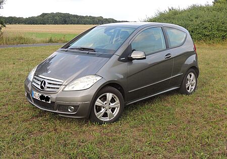 Mercedes-Benz A 160 A-Klasse 3-Türer BlueEFFICIENCY