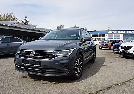 VW Tiguan Volkswagen 1.5 TSI OPF DSG Life !! AHK schwenkbar !! DAB !!