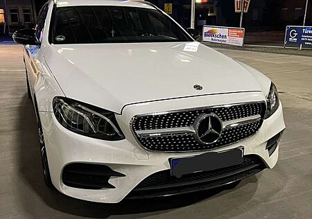 Mercedes-Benz E 220 d 4Matic T 9G-TRONIC AMG Line