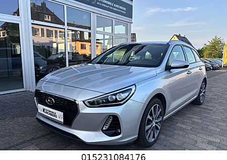 Hyundai i30 cw Trend+Rückfahrkam+Tempom.+Navi+LED+1 Hand
