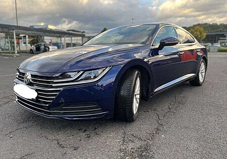 VW Arteon Volkswagen 2.0 TDI 7-DSG Atlantic Blue