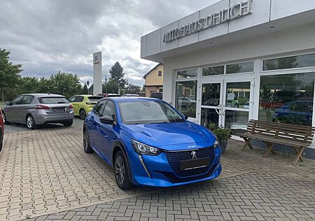 Peugeot 208 Allure Elektro 136