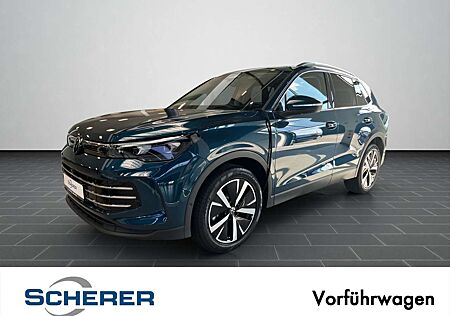 VW Tiguan Volkswagen Elegance 2,0 l TDI 7-Gang-DSG/AKH/PANO/IQ