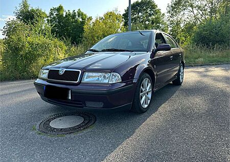 Skoda Octavia 1.6SR