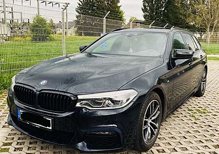 BMW 520d 520 xDrive Touring, M-Paket, AHK, 8-fach, HuD.