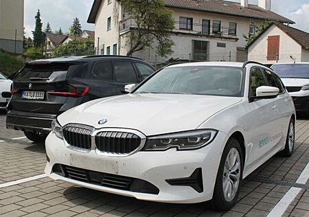 BMW 320 d xDrive Tour. Advantage Navi.LED.ACC.AHK.DAB