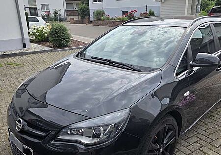 Opel Astra J Sports T. Energy