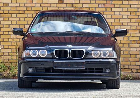 BMW 525i 525