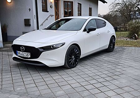 Mazda 3 e-SKYACTIV-X 2.0 M HYBRID HOMURA