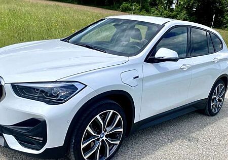 BMW X1 xDrive25e Advantage