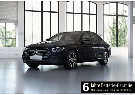 Mercedes-Benz E 300 de 4M Night ACC KeyLess 4xSHZ PDC LED LM