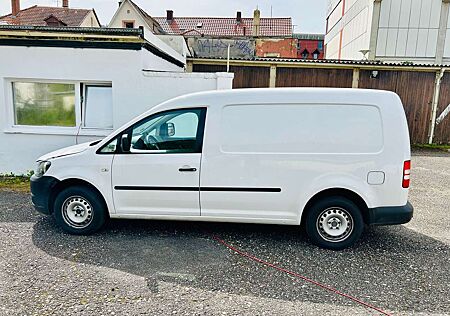 VW Caddy Volkswagen Maxi mit AHK