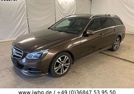 Mercedes-Benz E 300 BlueTec Avantgarde Hybrid ILS 360 K Distr+