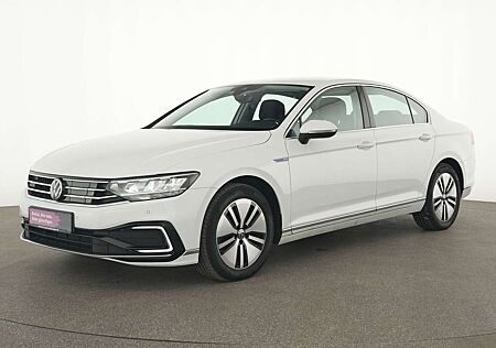 VW Passat Volkswagen GTE Navi|Kamera|LED|AHK|PDC|Massagesitz