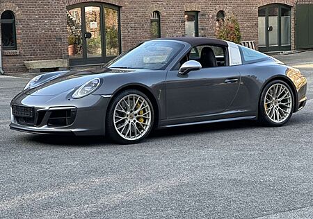 Porsche 991 911 Targa 4 GTS KERAMIK PCCB*LIFTSYSTEM*BOSE*PDDC*