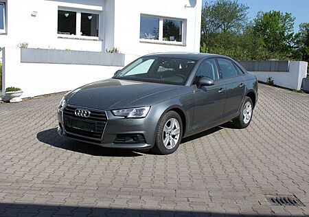 Audi A4 2.0 TDI - Navi-HeadUp-DigCockpit-ACC-1-Hand