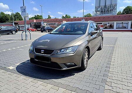 Seat Leon gebraucht kaufen Seat Leon ST 1.6 TDI Start&Stop DSG Style