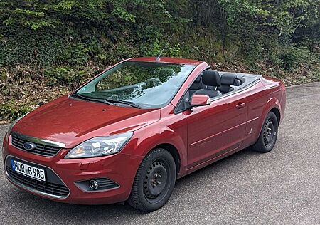 Ford Focus CC Coupe-Cabriolet 2.0 16V Aut. Titanium