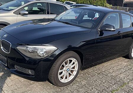 BMW 116 i /KLIMA/NAVI/EURO5/SCHECKHEFT/