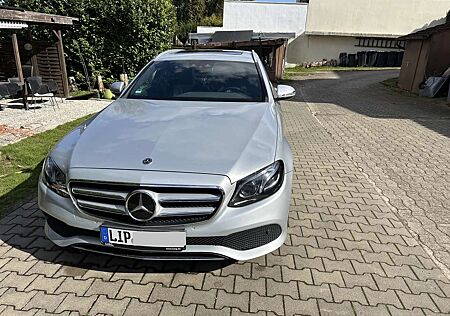 Mercedes-Benz E 220 d T 9G-TRONIC Avantgarde