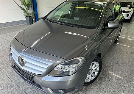 Mercedes-Benz B 180 CDI*NAVIGAT*SHZ*PTS*BLUET*SHZ*PARK-ASS*USB