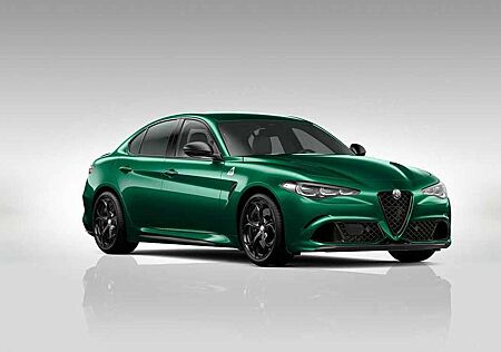 Alfa Romeo Giulia 2.9 V6 Bi-Turbo Quadrifoglio ORO