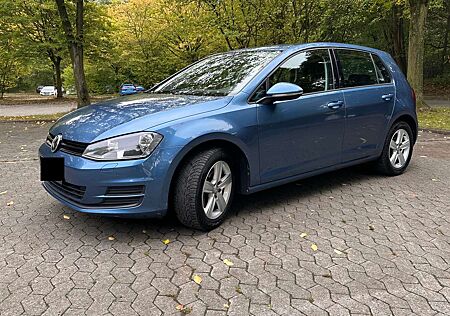 VW Golf Volkswagen VII 1.2 TSI BlueMotion, Sitzhzg, Klima Aut.