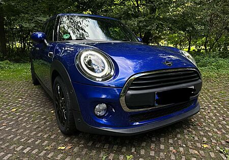 Mini ONE 5-Türer Pepper Edition, 8-fach bereift
