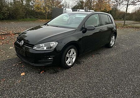 VW Golf Volkswagen VII Lim. Comfortline BMT