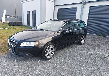 Volvo V70 Momentum/1.HD/Leder/Scheckheft