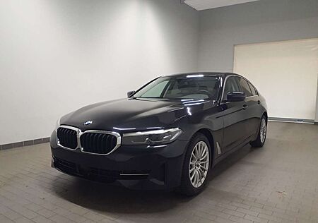 BMW 520 d LED Navi AppleCarPlay SHZ StHz. GRA Parkassist.
