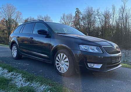 Skoda Octavia Combi 2.0l TDI Automatik 1.Hand Navi VB