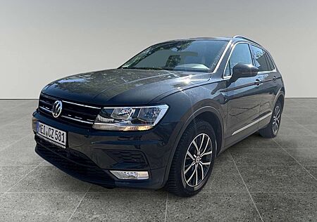 VW Tiguan Volkswagen Comfortline/4Motion/Webasto/PDC/SHZ/Navi