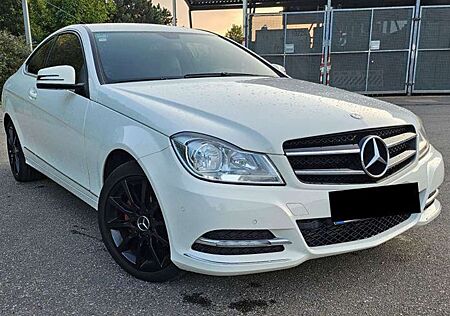 Mercedes-Benz C 180 Coupe BlueEFFICIENCY