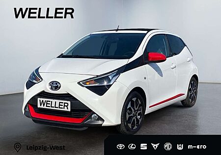 Toyota Aygo x-play Team D *Faltdach*CAM*CarPlay*SmartKey*