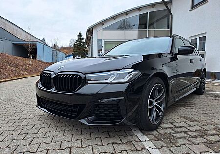BMW 540 d xDrive Touring M Sport LaserHUD AHK Pano