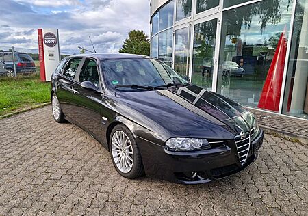 Alfa Romeo 156 2.5 V6 24V Dist.#LEDER#SHZ#1.HAND#TOPZUSTAND