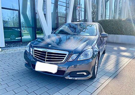 Mercedes-Benz E 350 CGI BlueEfficiency (212.057)