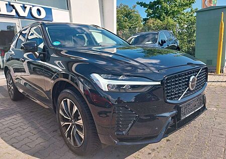 Volvo XC 60 XC60 B4 Plus Dark 2WD "Panoramadach"