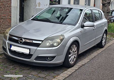 Opel Astra Fließheck 5-Türer 1.6 Easytronic Sport