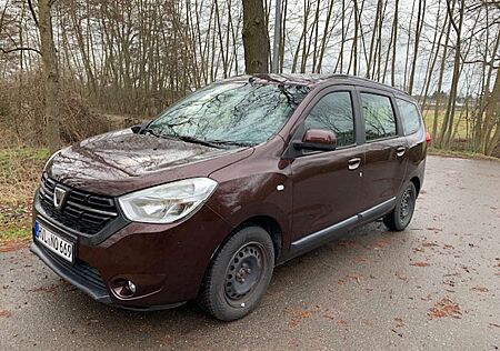 Dacia Lodgy TCe 115 Stepway Celebration