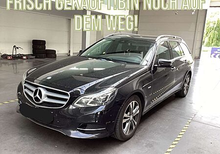 Mercedes-Benz E 200 E 200T CDI Edition-Avantgarde/LEDER/LED/AHK/Comand