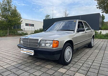 Mercedes-Benz 190 E 2.3Liter 136PS Klima,Orig.93,000KM