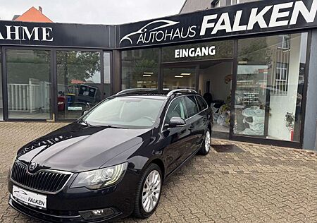 Skoda Superb gebraucht kaufen Skoda Superb Combi Exclusive DSG Memory LED Navi SHZ