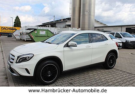 Mercedes-Benz GLA 200 CDI~1.Hand~Distronic~Navi~Bi-Xenon~EURO6
