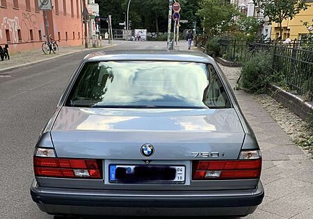 BMW 750i 750