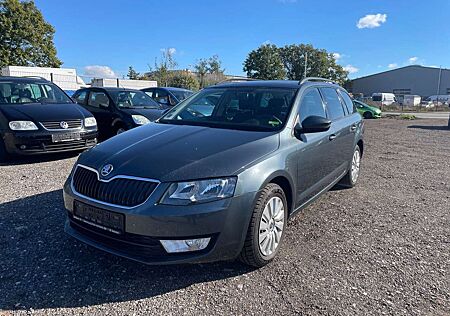 Skoda Octavia Combi Ambition 2. HAND/TEMPOMAT/PDC