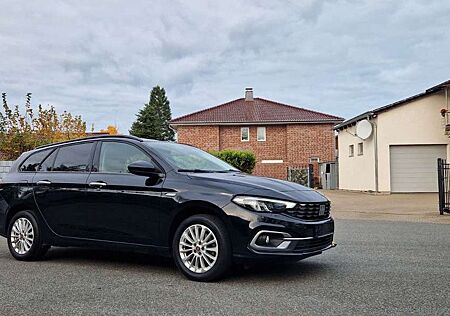 Fiat Tipo Life 1 Hand LED Navi Garantie