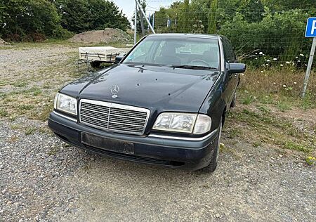Mercedes-Benz C 200 Elegance