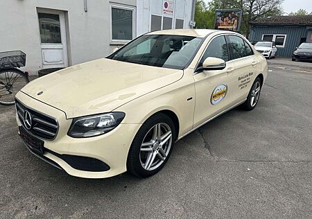 Mercedes-Benz E 300 de.Hybrid/Plug in/Grosses Display